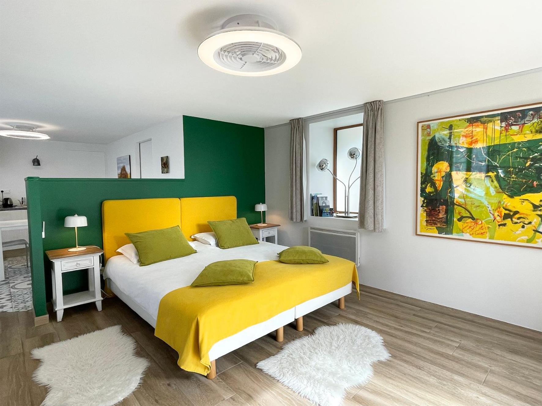 Chemin Des Ormeaux Bed & Breakfast Ennezat Exterior photo